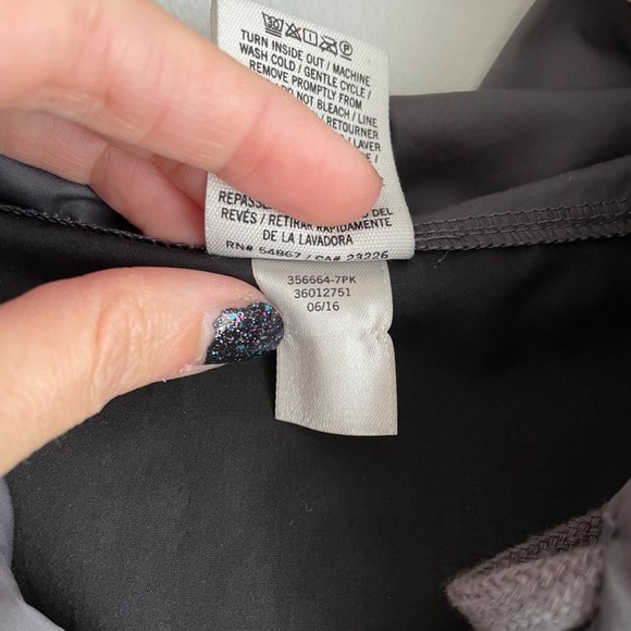 Victoria's Secret PINK Black and Gray Hooded Windbreaker Ladies Jacket, M/L - Picture 4 of 5